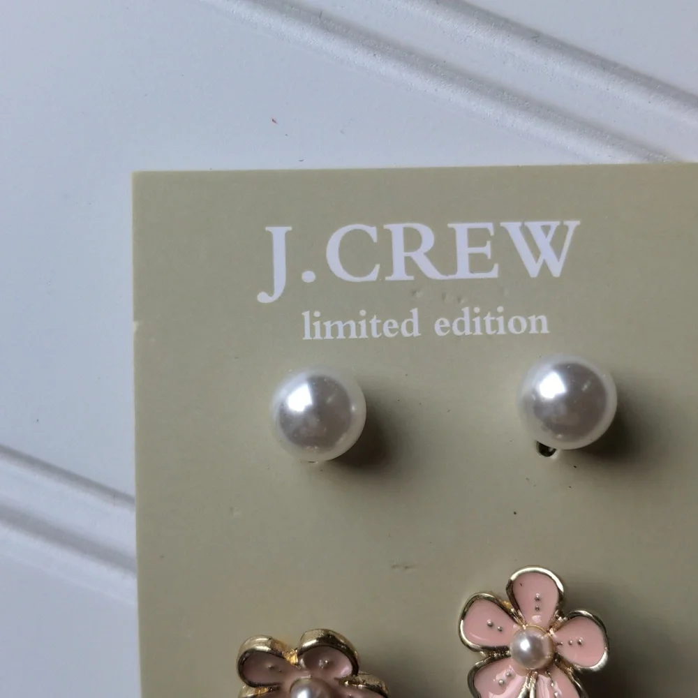 JCrew Limited Edition 3 Pairs Post Stud Earrings Set New on Card - Picture 3 of 7